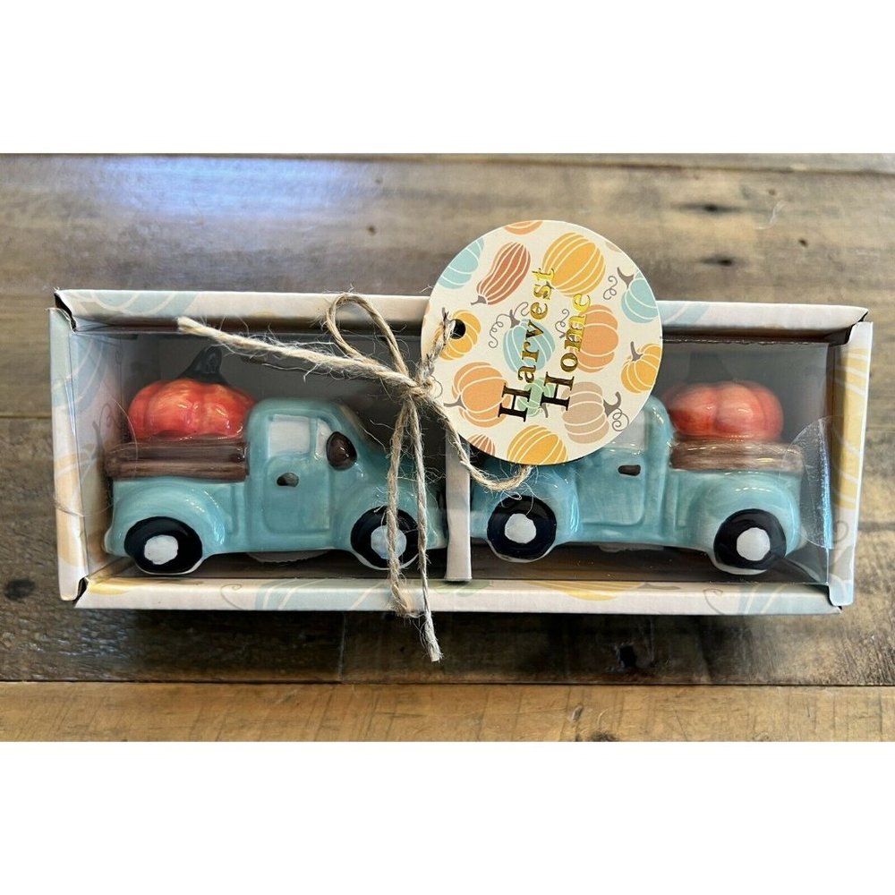 Harvest Home Fall  PickupTrucks with Pumpkin Salt and Pepper Shakers - New!